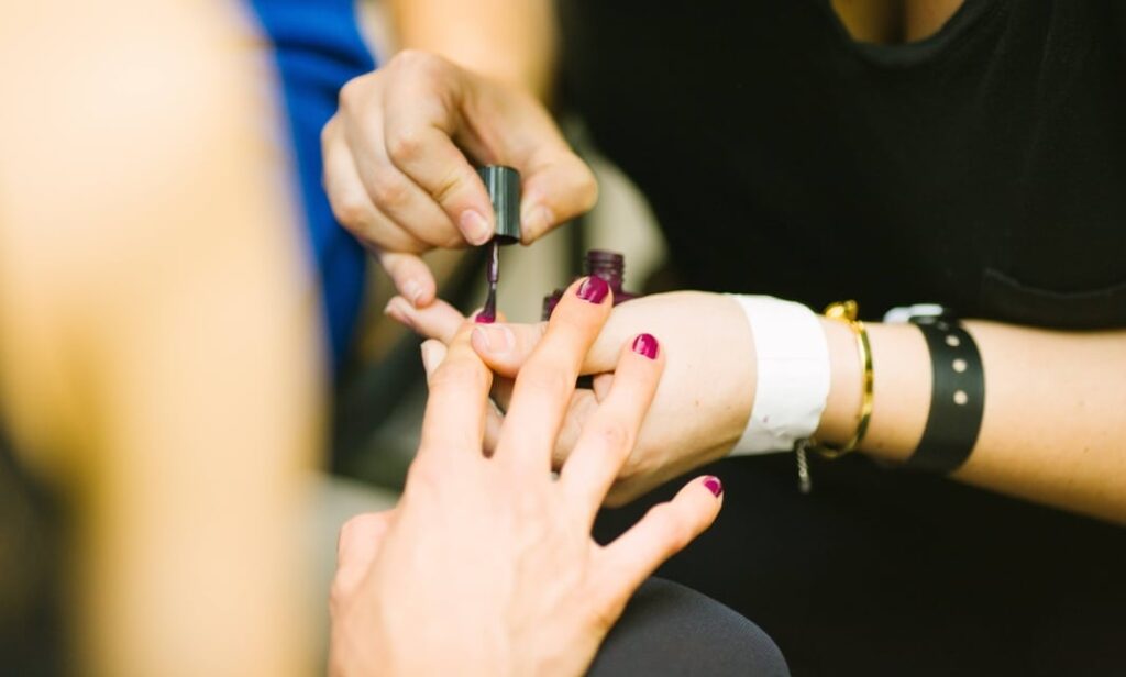 Exploring Northeast India’s trans-owned beauty parlors: Empowerment and transformation in the beauty industry.